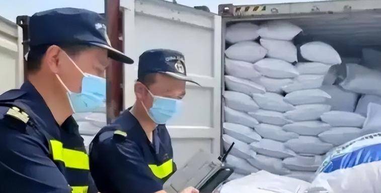 无视中国禁令！美国买通“两个内鬼”，4个月运走中国4000吨稀土