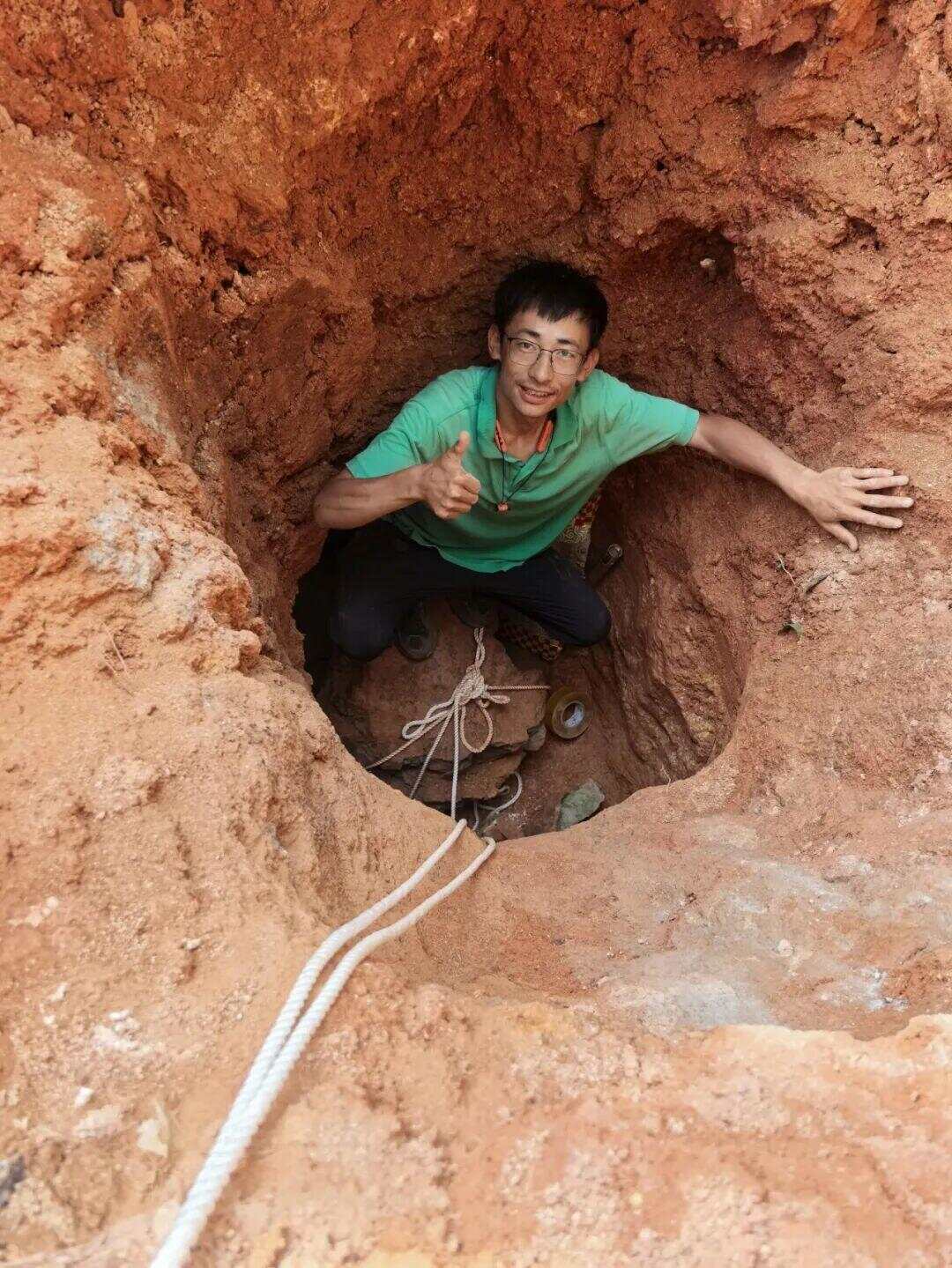 “陨石猎人”：在茂名挖出423公斤陨石；村民称此前不知有陨石，曾见有外人来果园